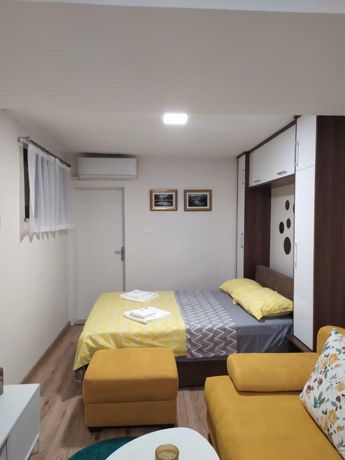 T-A Apartment Rijeka Crnojevica Ngoại thất bức ảnh